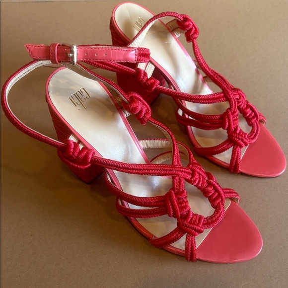 Cabi Tiptoe Sandal 4 1/2 " heel with round toe in GORGEOUS Red! - Picture 4 of 6